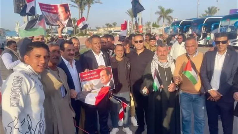 النائب محمد حمزة: احتشاد المصريين أمام بوابة رفح رسالة للعالم بأن الشعب المصري كله خلف القيادة السياسية