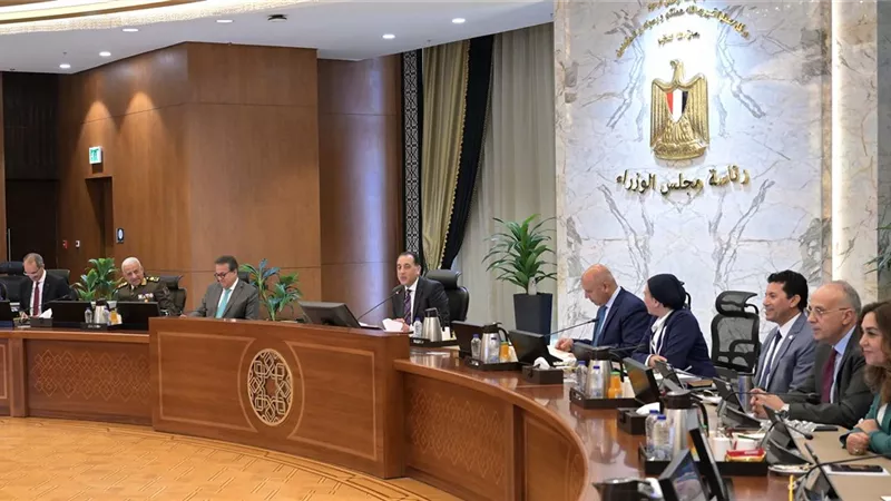 مدبولي: زيارة الرئيس الفرنسي لمصر خطوة مهمة نحو تعزيز التعاون المشترك