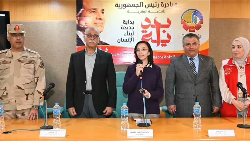 توزيع ٥٠ سماعة على ٣١ طفلاً بالستمائة حوش عيسى