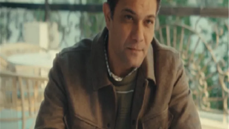 آسر ياسين: شخصية محمد عزت فى 