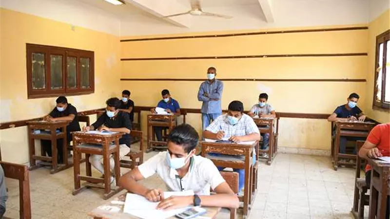 كم درجات اللغة الأجنبية الأولى في امتحانات الثانوية العامة؟