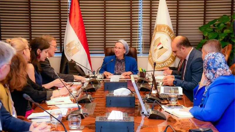 وزيرة البيئة تستعرض عدد من الفرص الاستثمارية الواعدة في المناخ