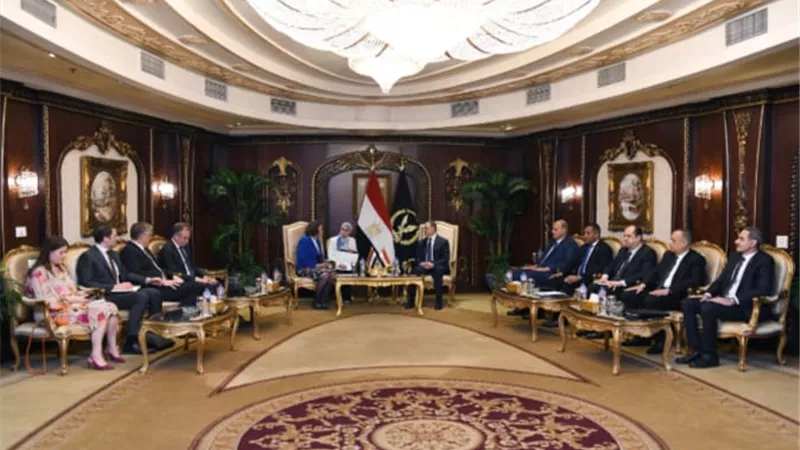 وزير الداخلية يستقبل وزيرة الهجرة بـ هولندا لتعزيز أوجه التعاون بين البلدين