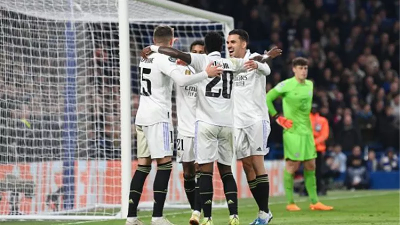 نجم ريال مدريد يعود للتدريبات قبل مواجهة أرسنال بدوري الأبطال