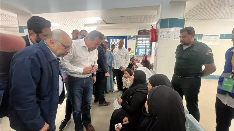 وزير الصحة يتفقد عددًا من المنشآت الطبية بأسيوط