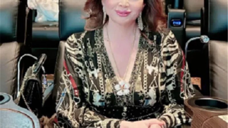 إلهام شاهين تتألق فى مهرجان هوليوود للفيلم العربى بفستان جذاب