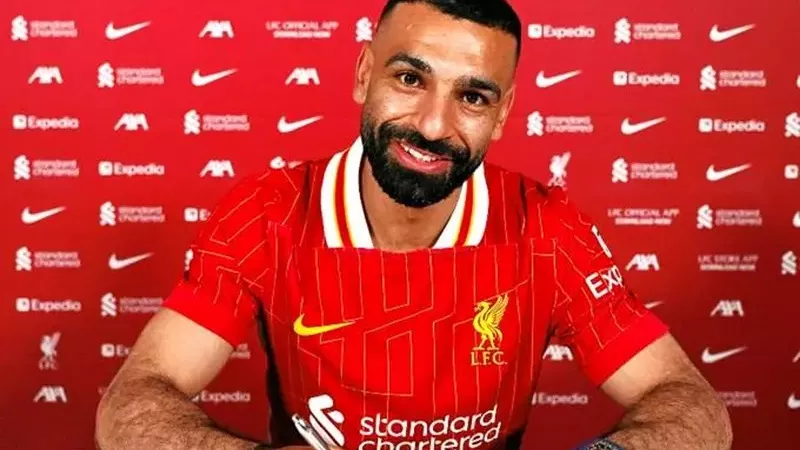 بعد تجديد عقده.. ماذا يستهدف محمد صلاح مع ليفربول؟