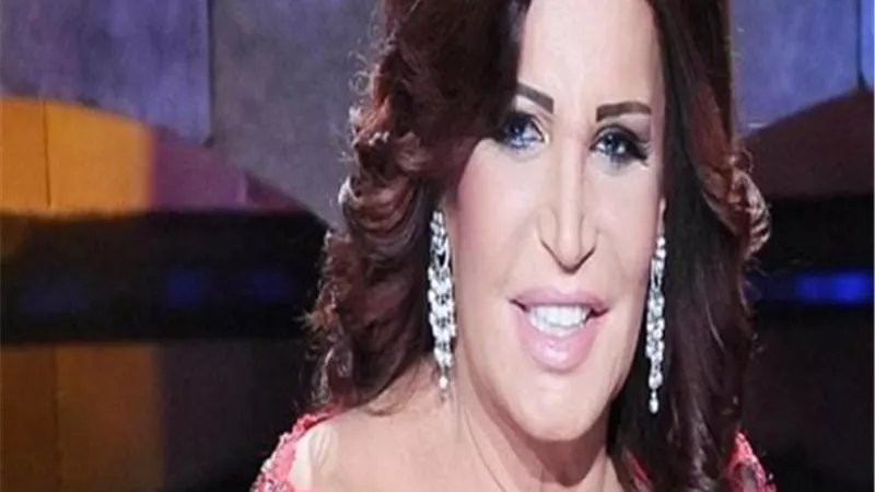 نجوى فؤاد تتعرض لكسر فى يدها بعد سقوطها على الأرض