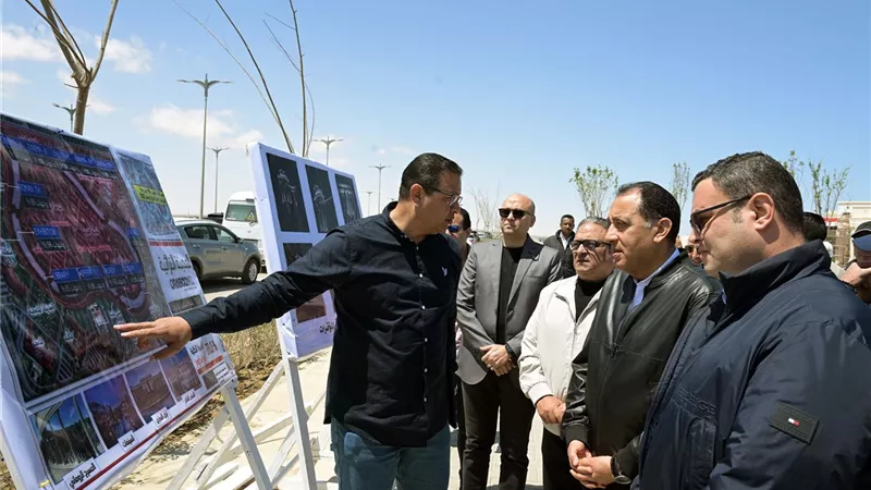 رئيس الوزراء يتفقد المدينة التراثية بالعلمين الجديدة