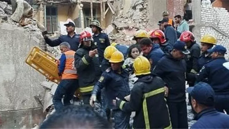النيابة تصرح بدفن ضحية عقار اللبان المنهار فى الإسكندرية