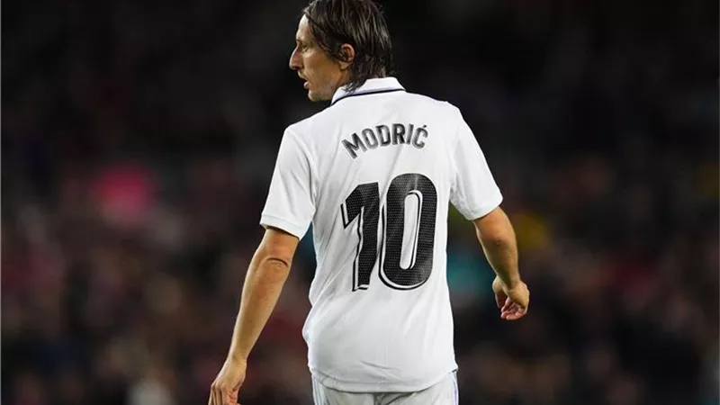 مودريتش يتصدر قائمة الراحلين عن ريال مدريد