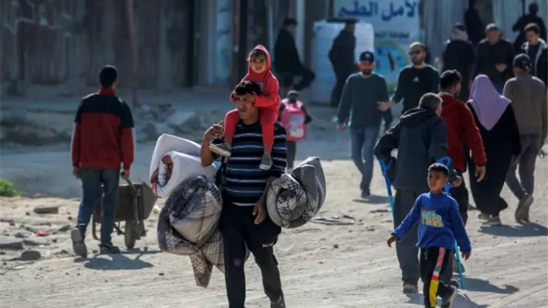 جيش الاحتلال الإسرائيلي يصدر أوامر إخلاء جديدة وسط قطاع غزة