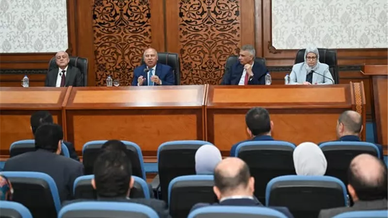 الوزير: محافظات الصعيد وتنميتها على رأس أجندة العمل الوطني