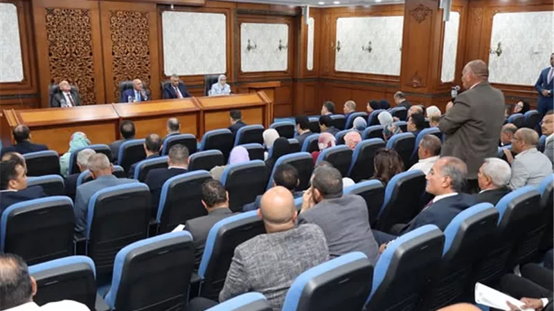 الوزير: الإعلان عن طرح وحدات صناعية شاغرة جاهزة كاملة أول مايو