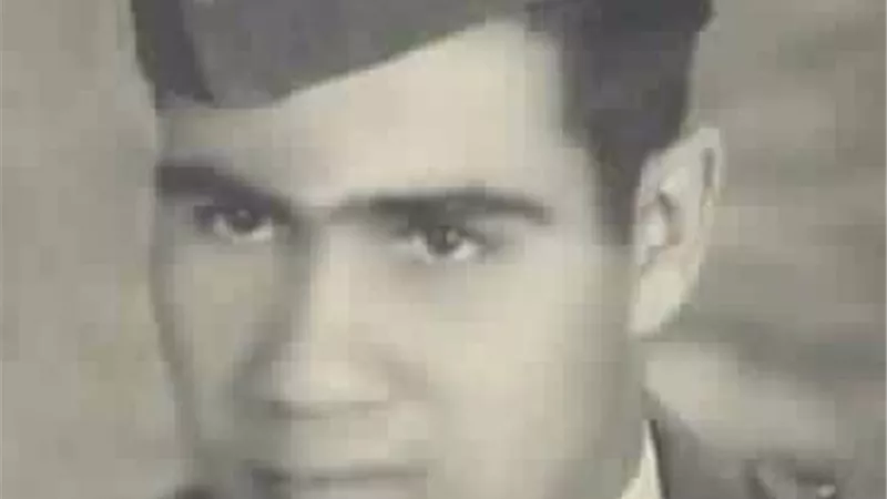 قصة بداية سيد زيان مع الشهرة من مدرسة الميكانيكا إلى الشهرة