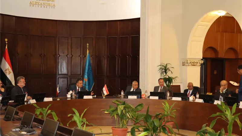 توقيع اتفاقيه تعاون بين جامعه الاسكندريه وجامعه ليتوال الفرنسية