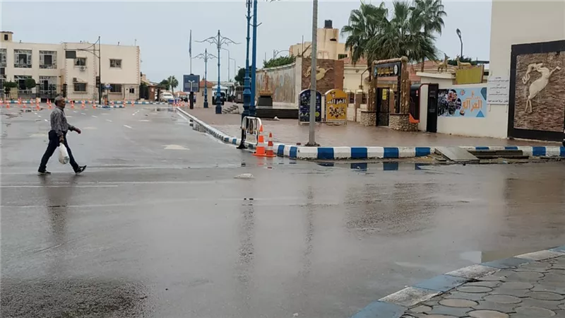 عواصف ترابية وامطار مفاجئه علي مدن مطروح
