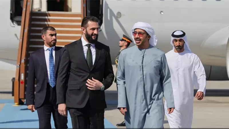 الرئيس السوري يصل إلى الإمارات العربية المتحدة