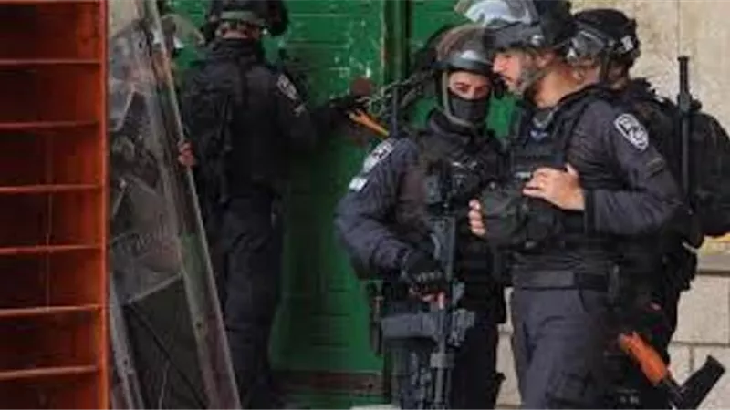 الشرطة الإسرائيلية: نمشط المنطقة بحثا عن مواقع سقوط صاروخ محتمل