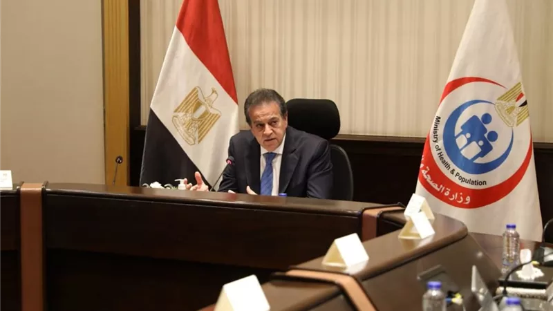 عبد الغفار: توفير اجهزة لجراحة القلب الدقيقة بالمنشآت الصحية