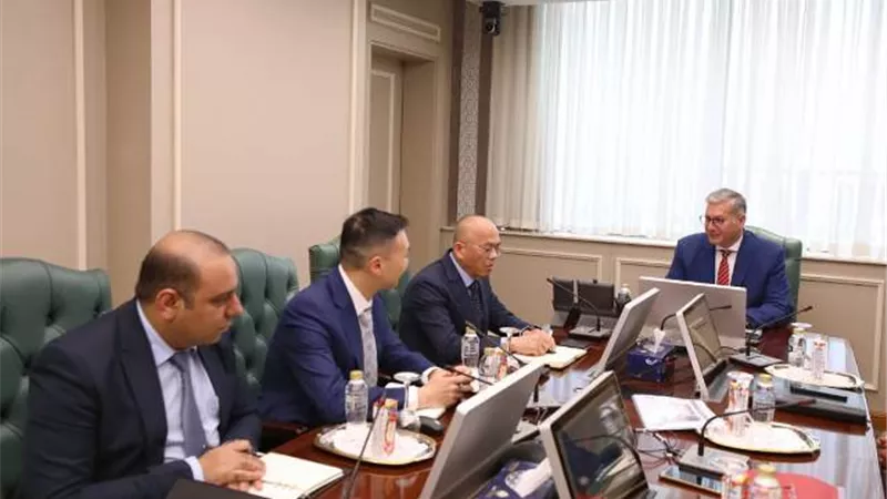 وزير البترول يبحث مع وفد شيماى الصينية فرص الاستثمار في التعدين