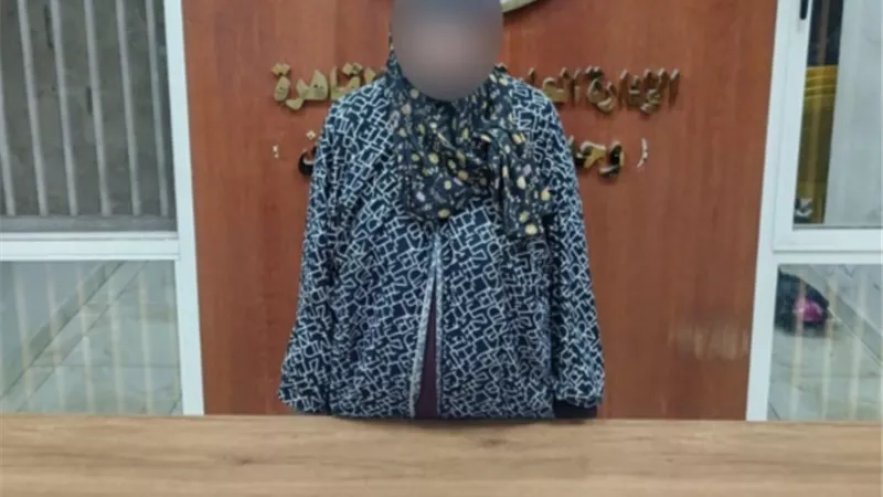 عقر طفل .. تفاصيل فيديو لتعدى سيدة على كلب ونفوقه بالقاهرة