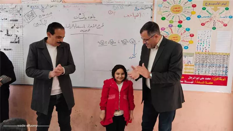 مدير تعليم دمياط يتفقد مدارس الروضة ويشيد بالإنضباط ونسب الحضور