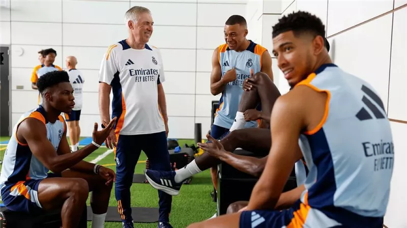ريال مدريد يبدأ استعداداته لمباراة أرسنال