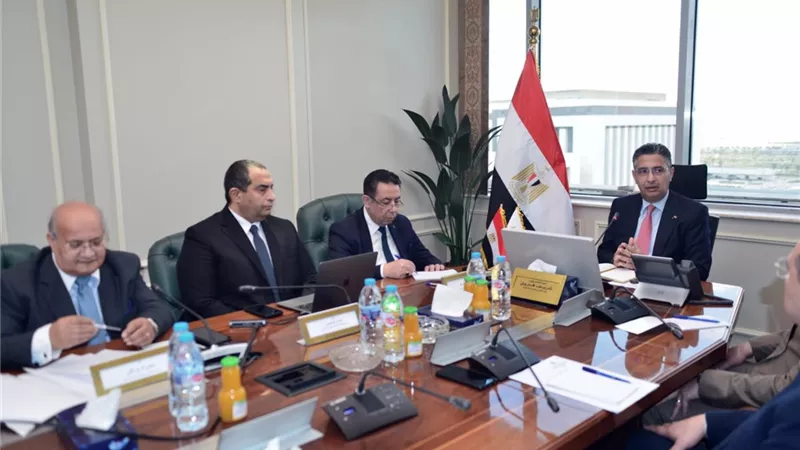 وزير التموين يوجه بتشديد الرقابة على سوق الذهب ومطابقة المواصفات