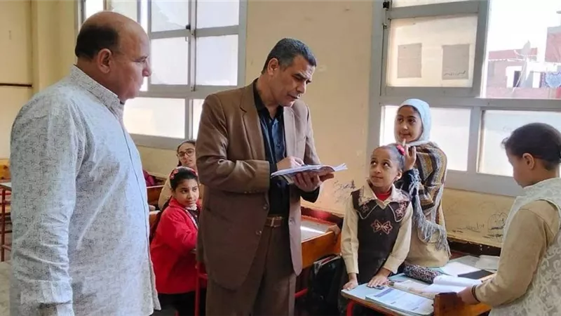 طلاب المدارس لمدير تعليم الخانكة التقييمات رفعت مستوانا التعليمي