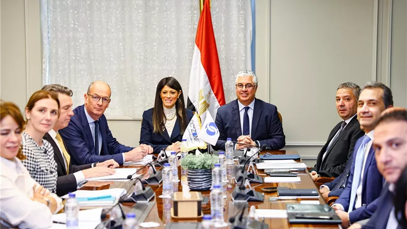 المشاط تشهد إطلاق خدمات الشباك الواحد الرقمية بالمنطقة الاقتصادية