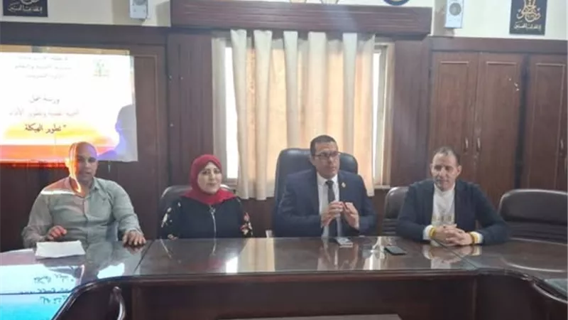 تعليم الإسماعيلية تناقش