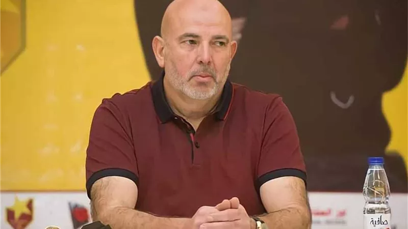 الأهلى وأورلاندو .. مدرب كايزر تشيفز يتوقع طرفى نهائى دورى الابطال