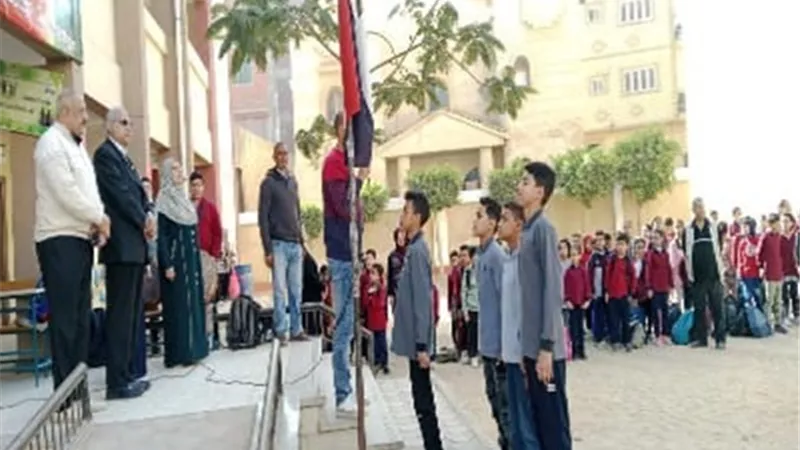 مدير تعليم القليوبية يواصل جولاته التفقدية بمدارس إدارة بنها