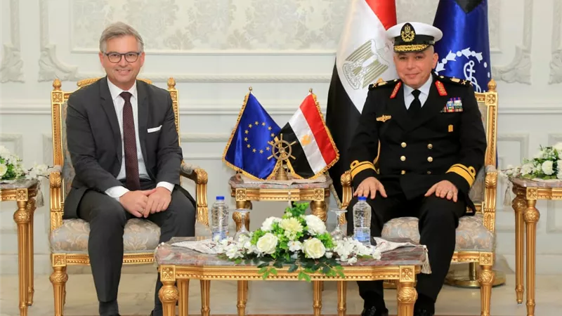 الإتحاد الأوروبى يسلم مصر لنشات بحث وإنقاذ من طراز (SAR-1700)
