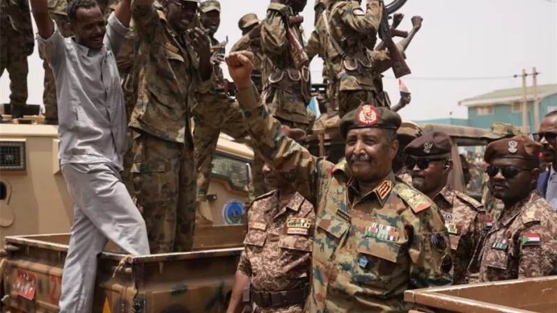 الجيش الوطني يسيطر على 13 عاصمة بالولايات السودانية