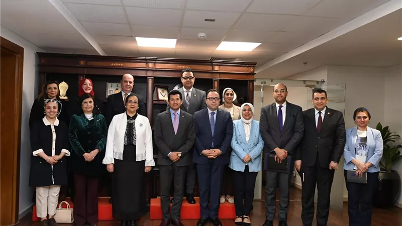 وزير الشباب يوقع بروتوكول تعاون مع المجلس القومي للمرأة