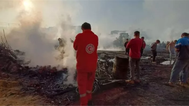إصابة 12 في حريق مغالق الأخشاب بالشرابية
