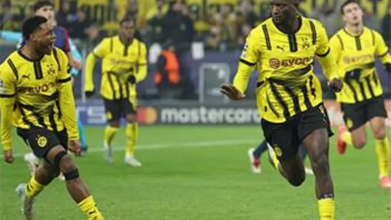 هاتريك.. جيراسي يضيف الهدف الثالث في شباك برشلونة - شاهد