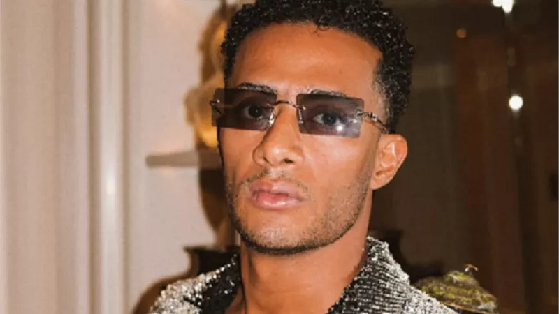 محمد رمضان يروج لأغنيته 