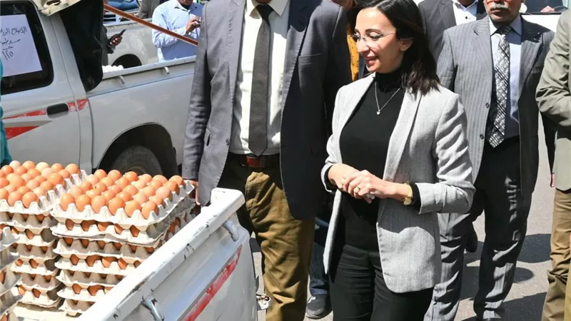 إحتفالاً بأعياد الربيع ..البحيرة تطلق قافلة لبيع 