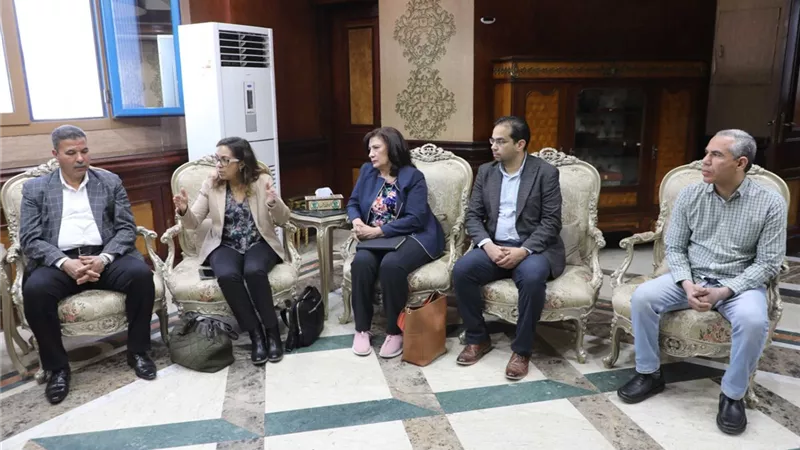 البنك الدولي يشيد برؤية محافظة المنيا في تطوير المشروعات الحيوية