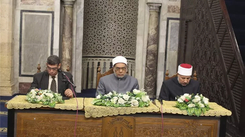 ملتقى الأزهر : مشاهد الانصراف عن منهج الله ظاهرة بين بعض الشباب