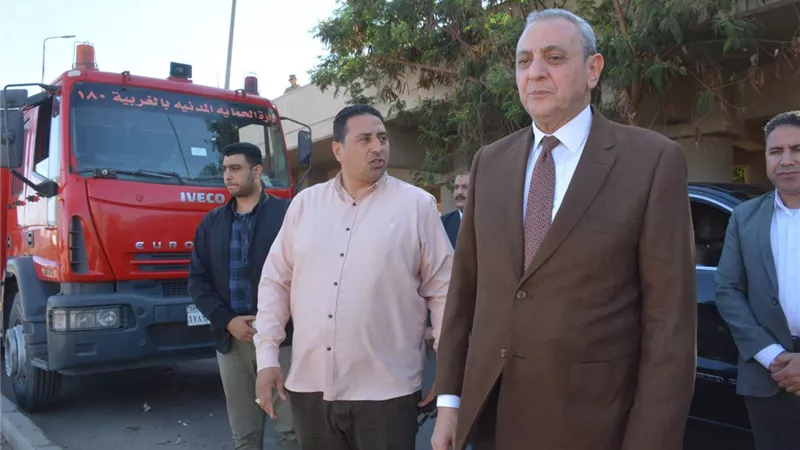 محافظ الغربية يتابع ميدانيًا جهود السيطرة على حريق محلج القطن