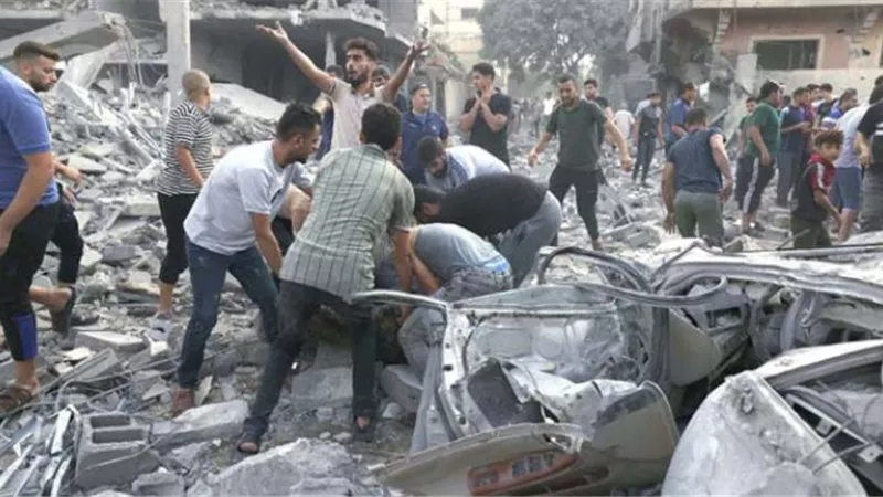 30 ألف إسرائيلي يطوقون نتنياهو بـ 27 عريضة احتجاج