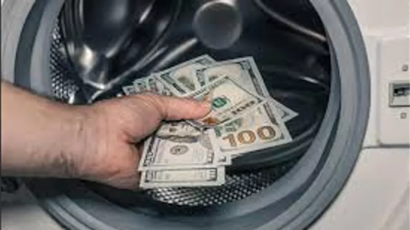 ضبط 3 أشخاص غسـلوا 97 مليون جنيه من تجارة الأسلحة