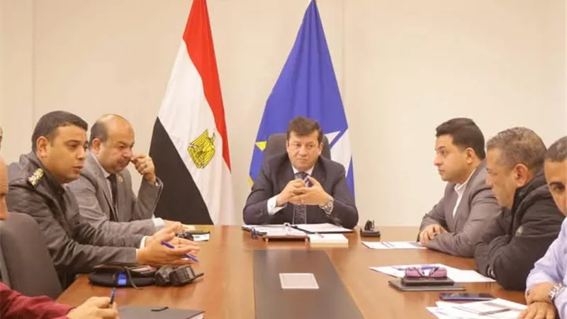 سكرتير عام دمياط يترأس اللجنة العليا لإدارة وتشغيل المواقف