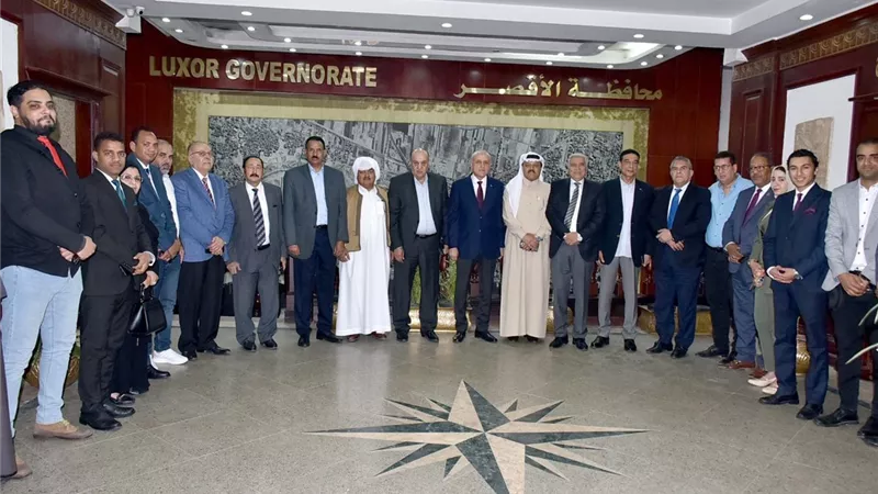 محافظ الأقصر يستقبل وفد حزب الجبهة الوطنية ..صور