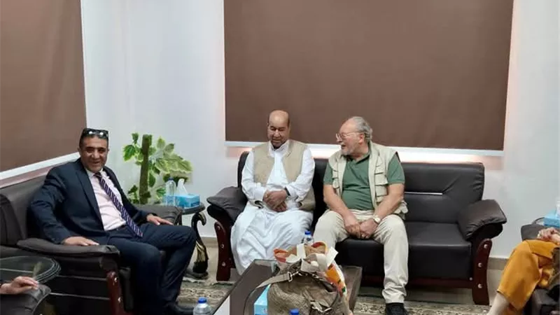 رئيس مدينة سيوة يستقبل الملك أحمد فؤاد خلال زيارته السنوية لمصر