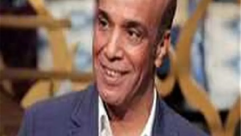 فارق الحياة بسيارة الإسعاف.. رحيل سليمان عيد يصدم الوسط الفني